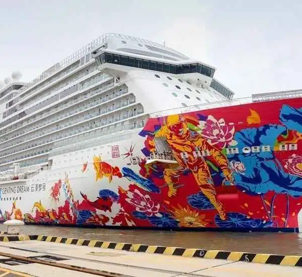 Boarding the Genting Dream Cruise