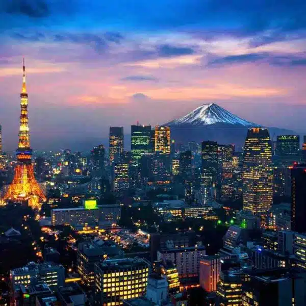 Tokyo: Neon Lights and Intimate Moments