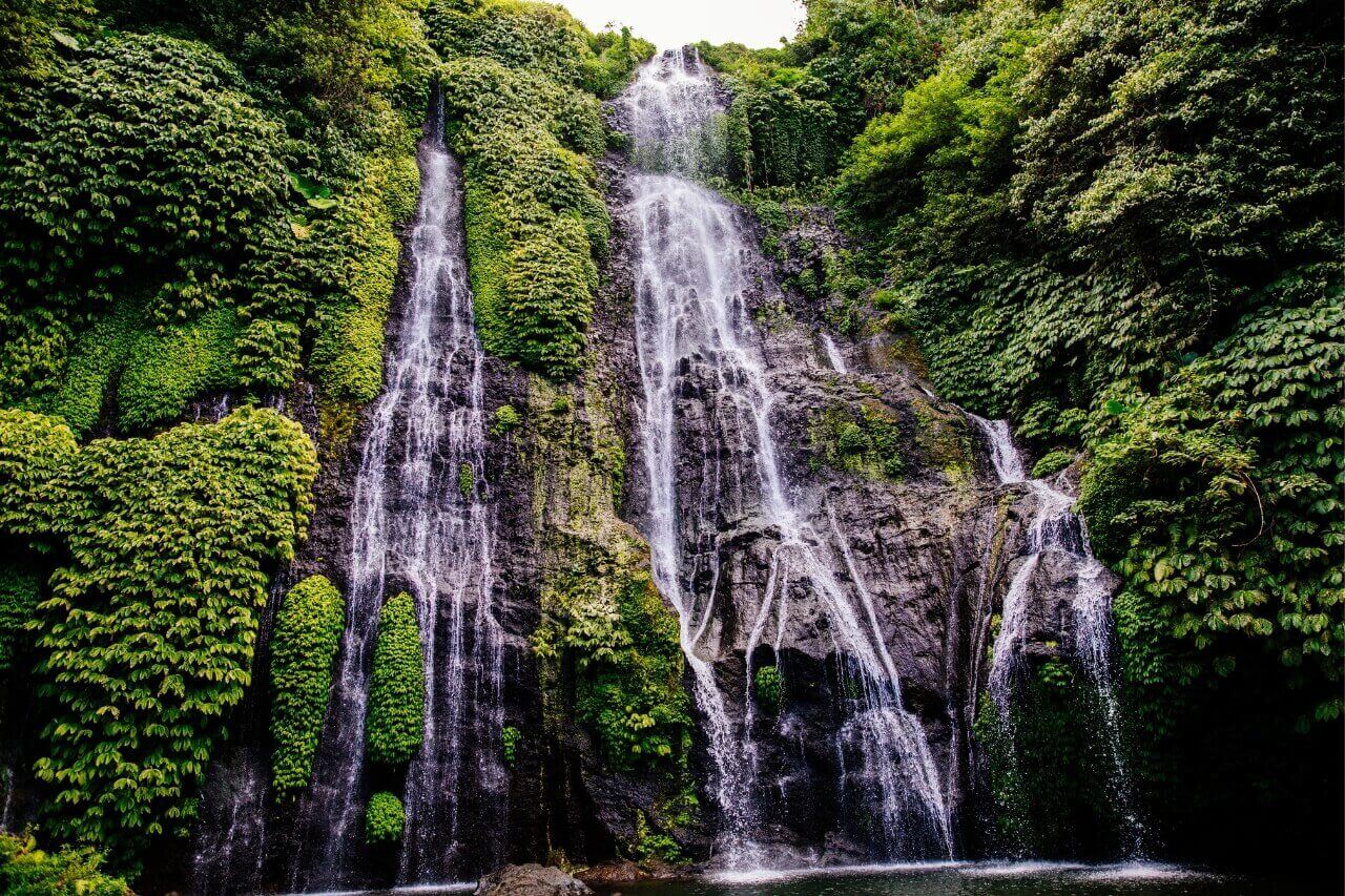 Banyumala Twin Waterfall