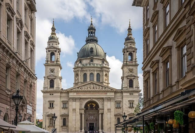 st-stephens-basilica-8031985_640