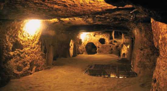 Cu Chi Tunnels