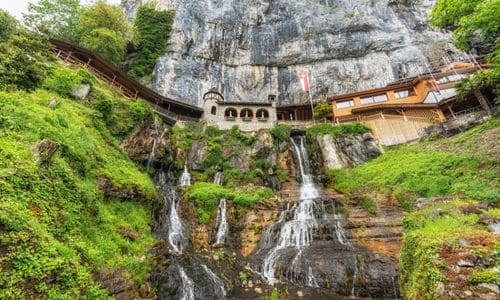 St. Beatus-Höhlen